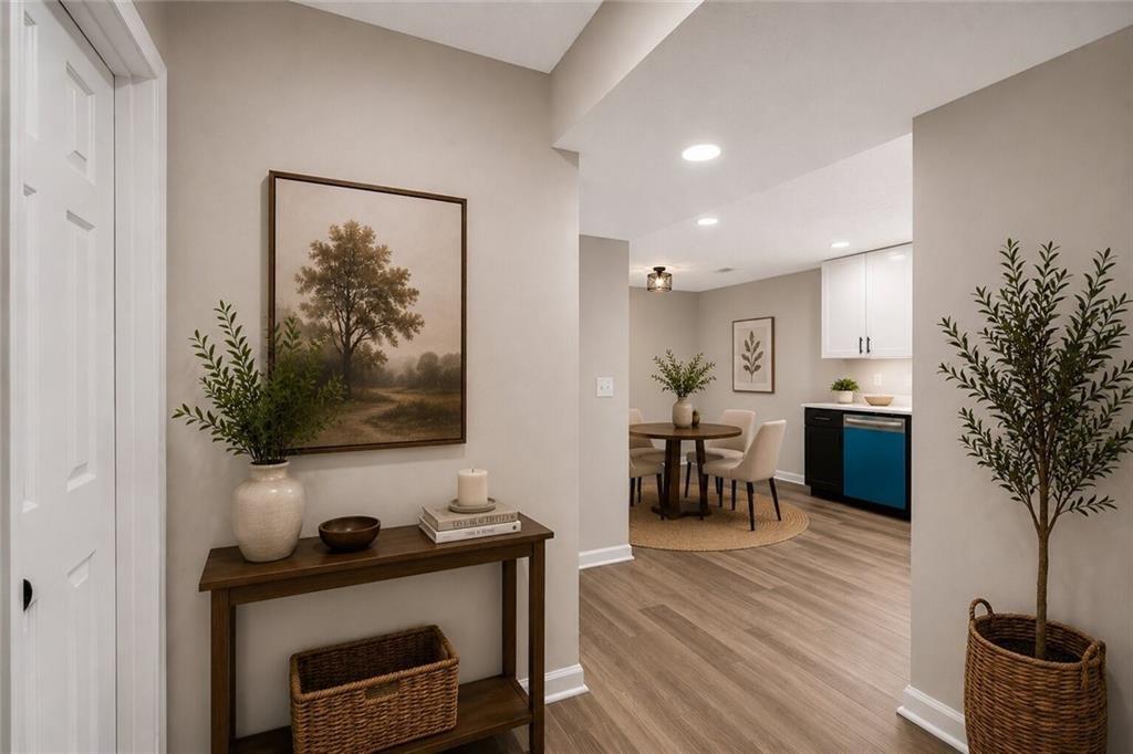 1044 Autumn Crest Court Property Photo 7