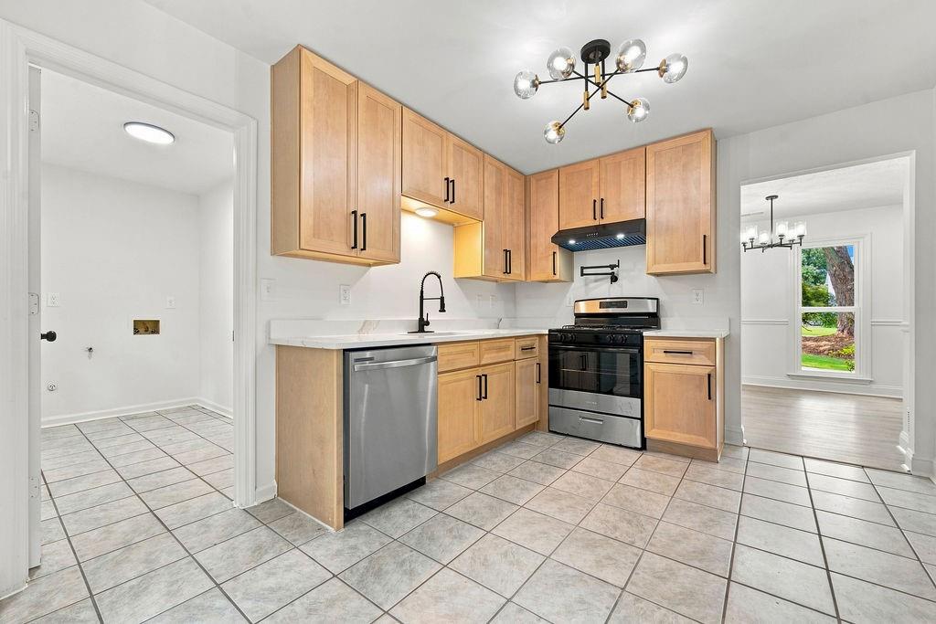 1359 Summit Lane Nw Property Photo 4