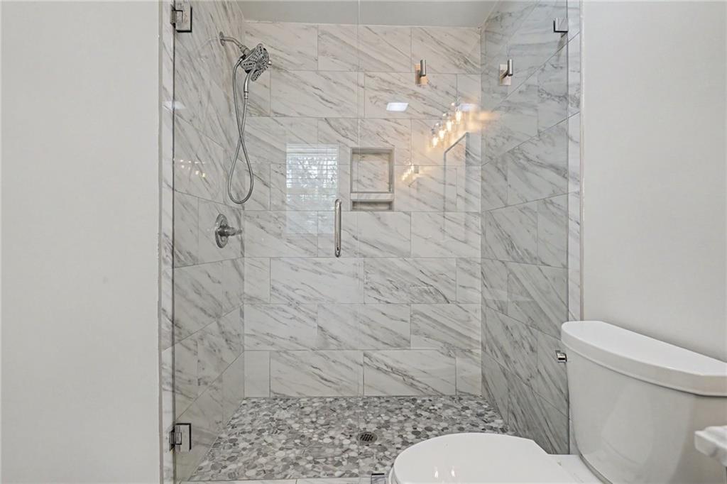 312 W Downing Court Property Photo 17