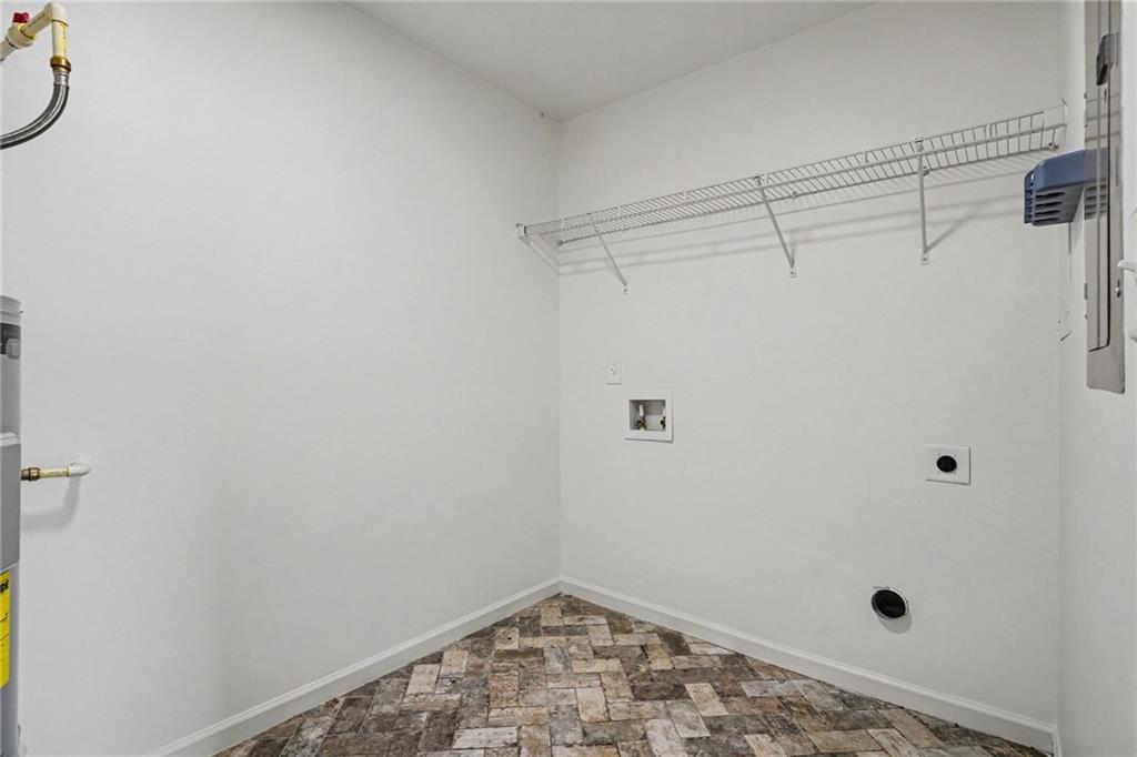 312 W Downing Court Property Photo 23