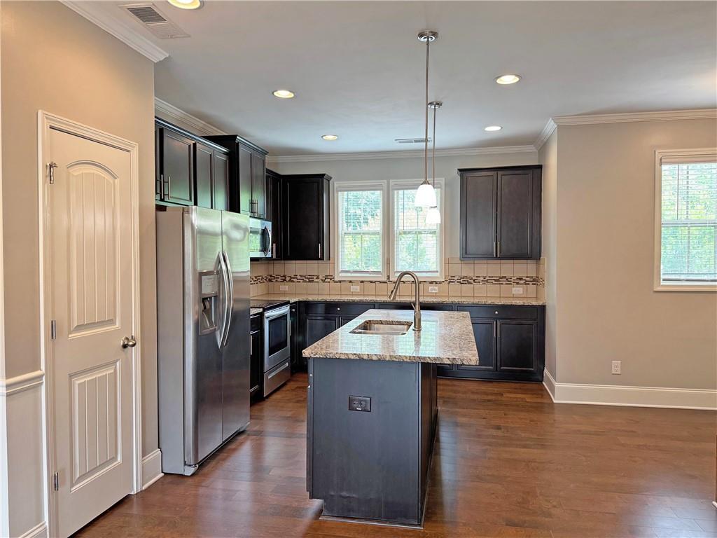 6027 Landers Loop Property Photo 6