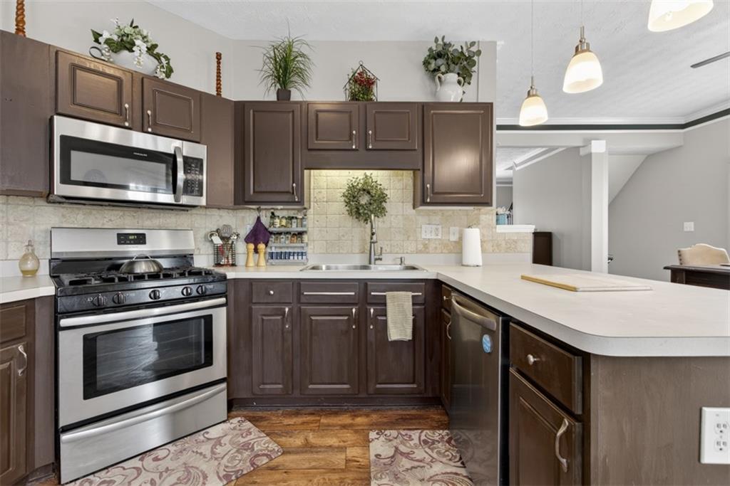 2484 Stonegate Drive Nw Property Photo 10