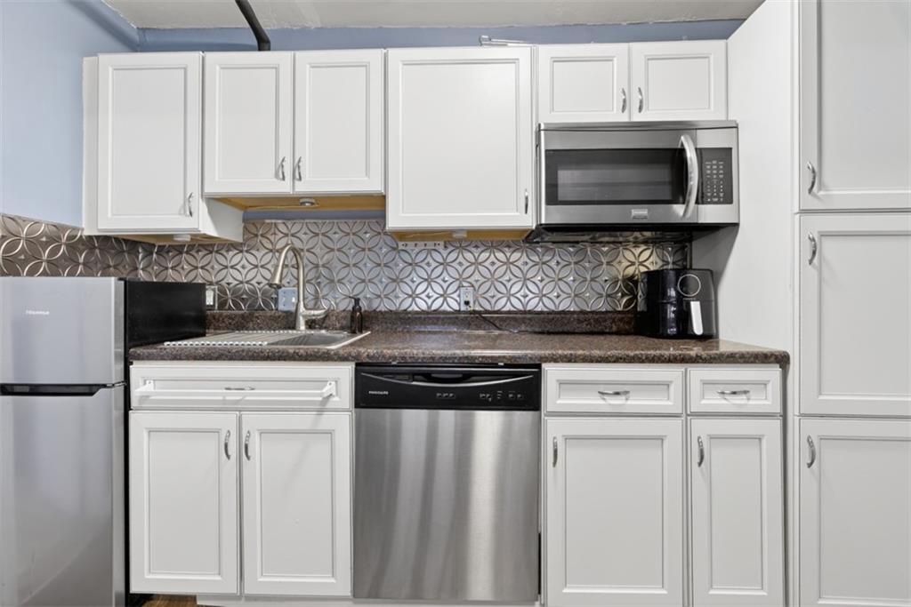 2484 Stonegate Drive Nw Property Photo 45