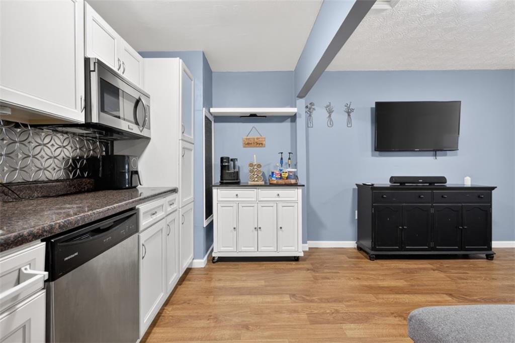 2484 Stonegate Drive Nw Property Photo 46