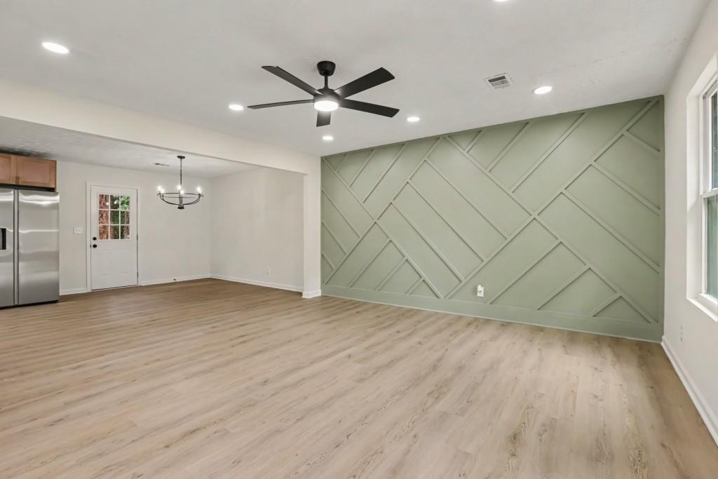 5055 S Woodbridge Trail Property Photo 5