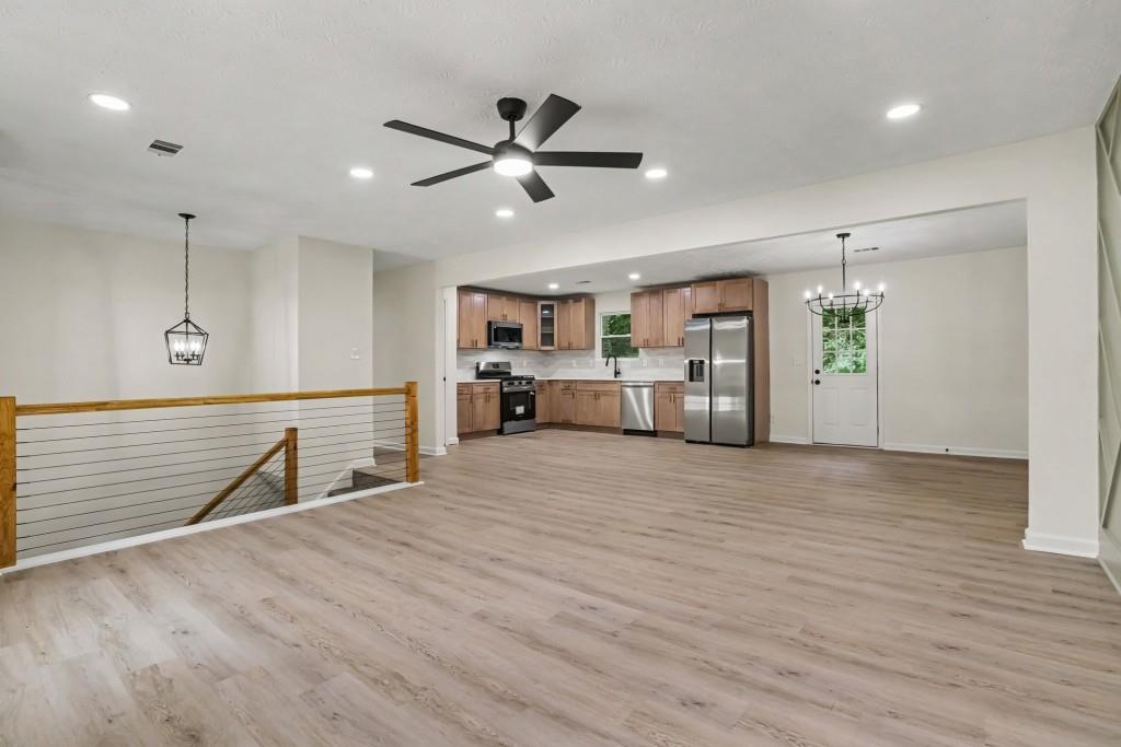 5055 S Woodbridge Trail Property Photo 6