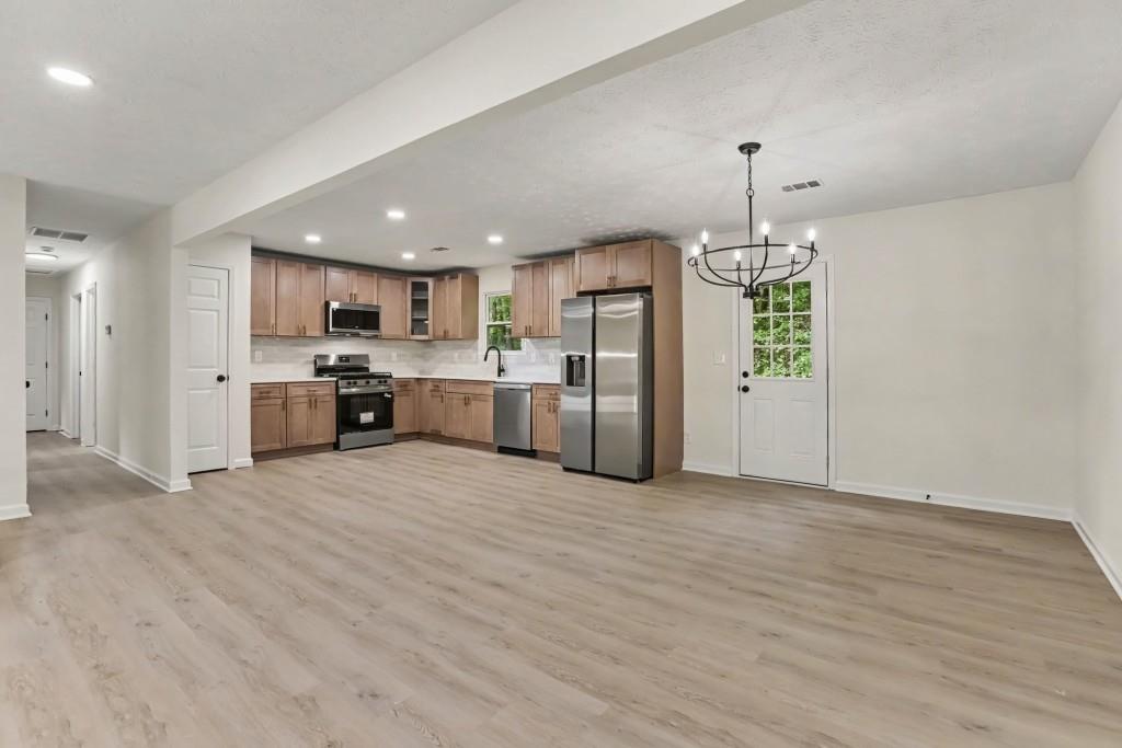5055 S Woodbridge Trail Property Photo 8