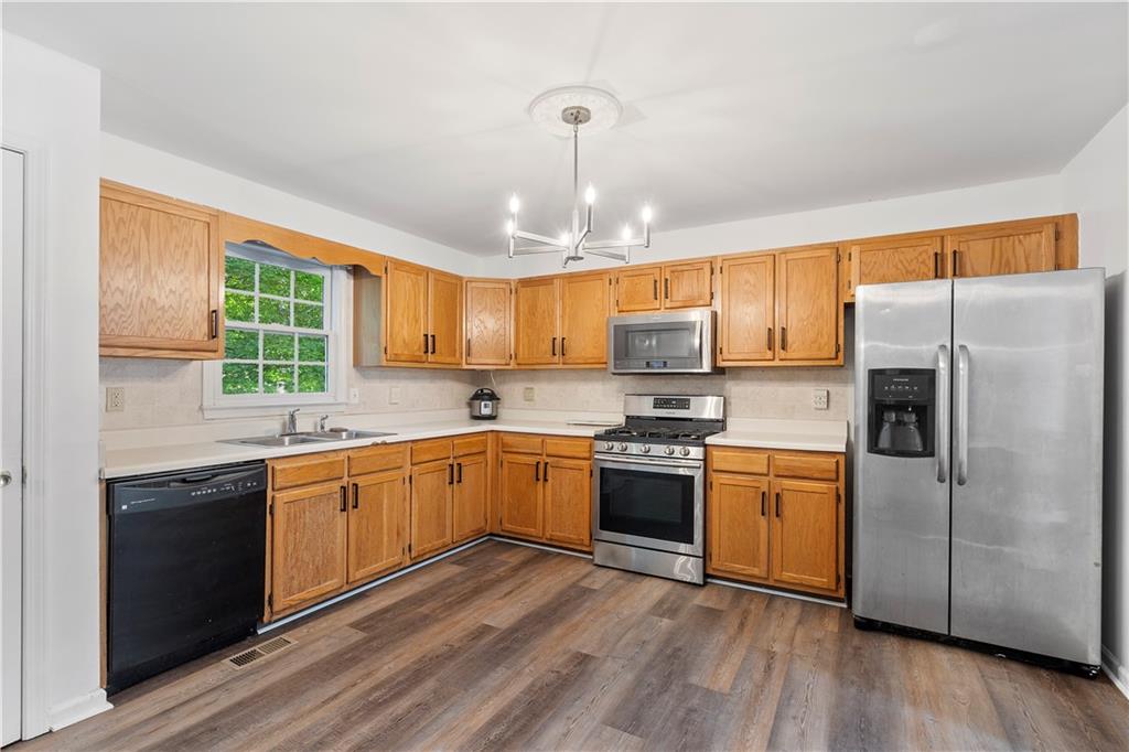 296 Abbington Way Property Photo 14
