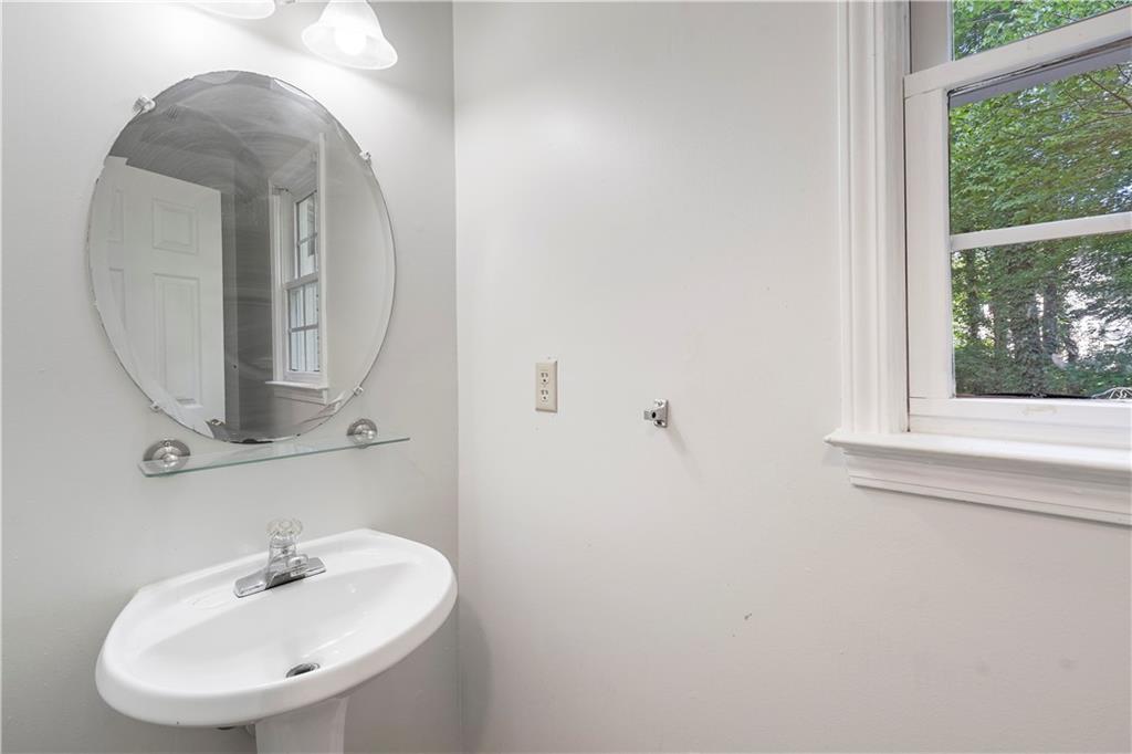 296 Abbington Way Property Photo 16