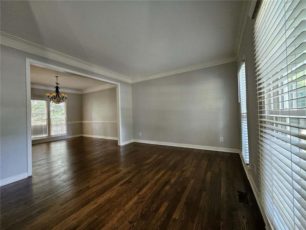 450 Eastbourne Way Property Photo 6