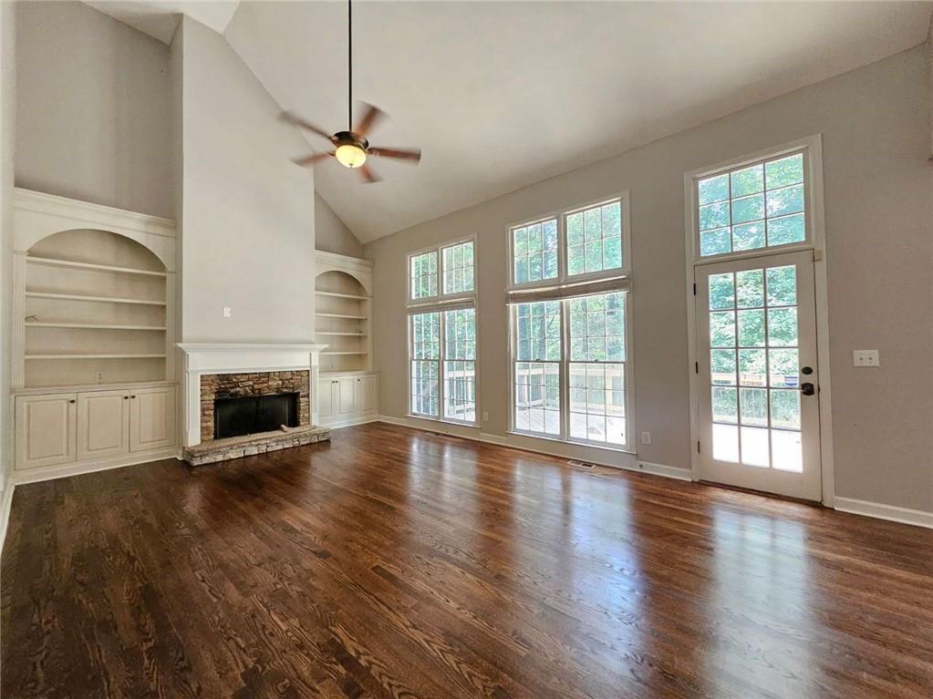 450 Eastbourne Way Property Photo 10