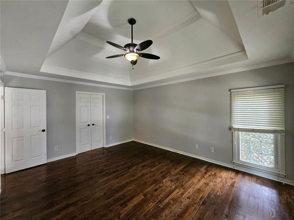 450 Eastbourne Way Property Photo 12