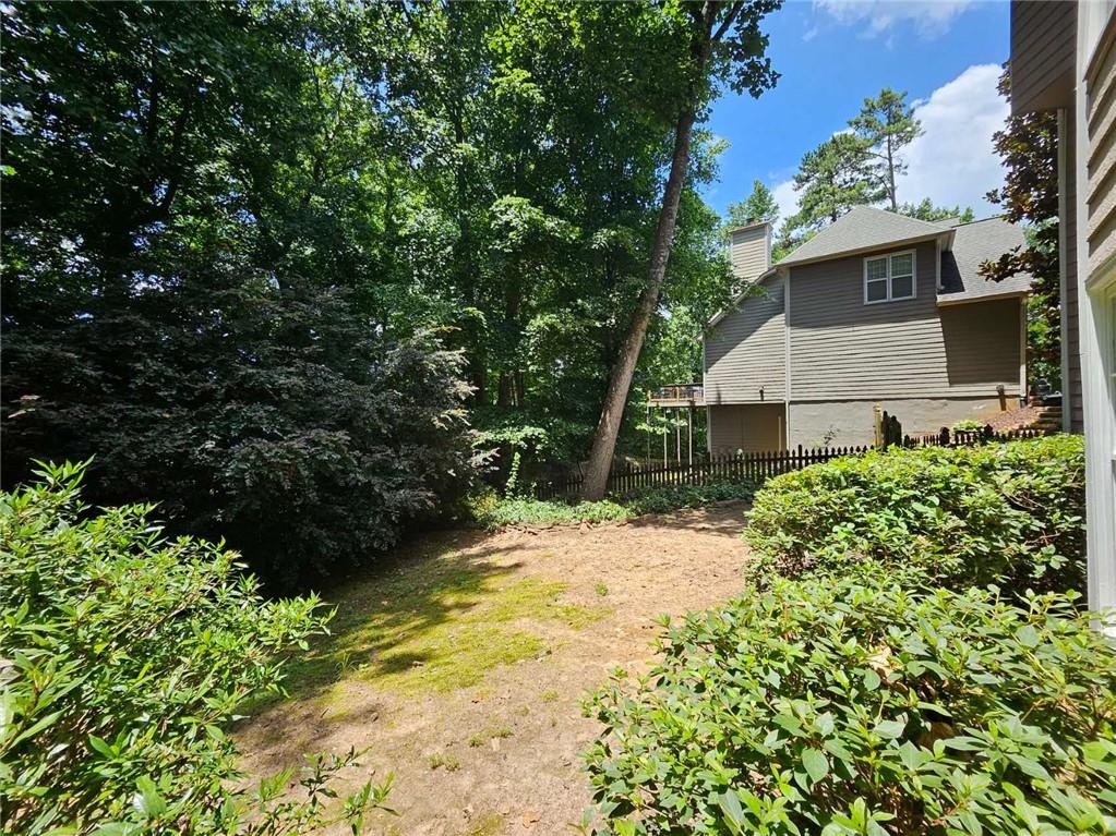 450 Eastbourne Way Property Photo 28