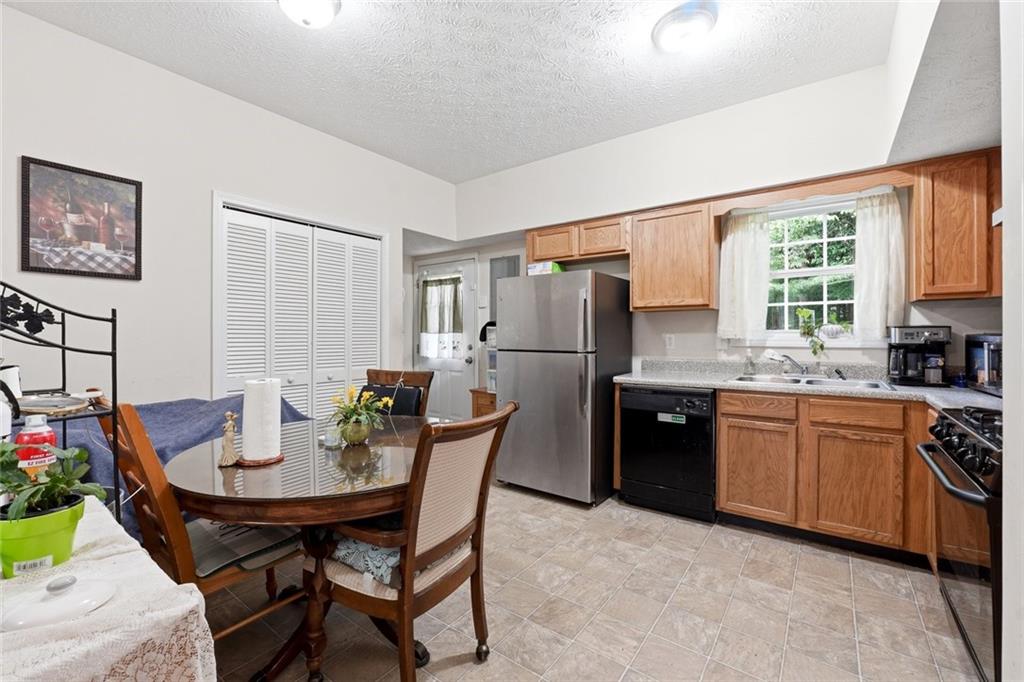 105 Twin Pines Court Property Photo 8