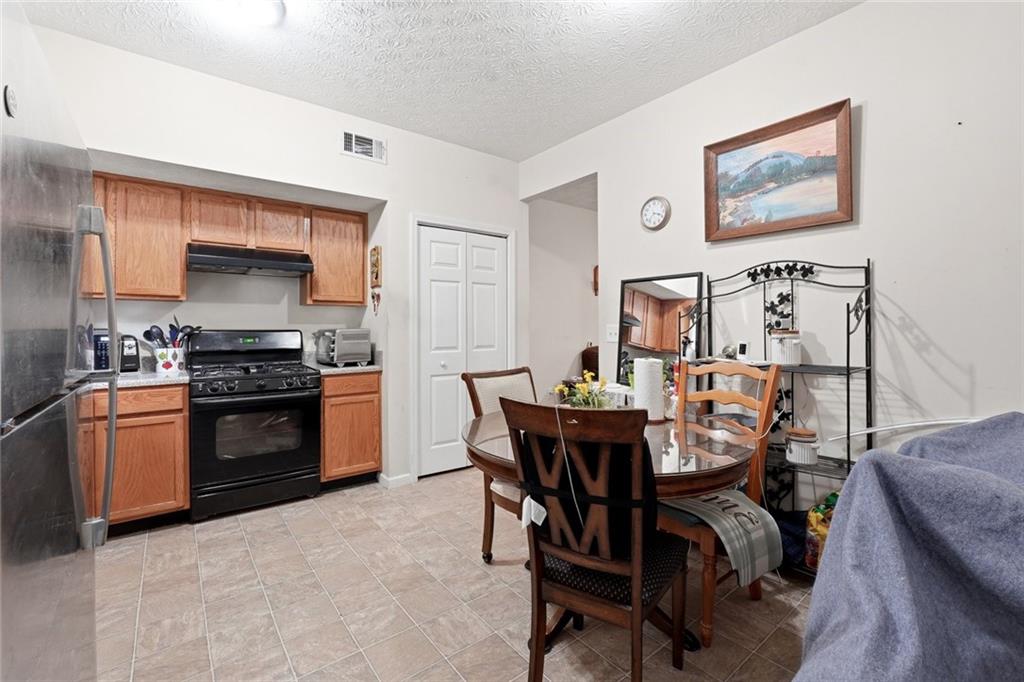 105 Twin Pines Court Property Photo 12