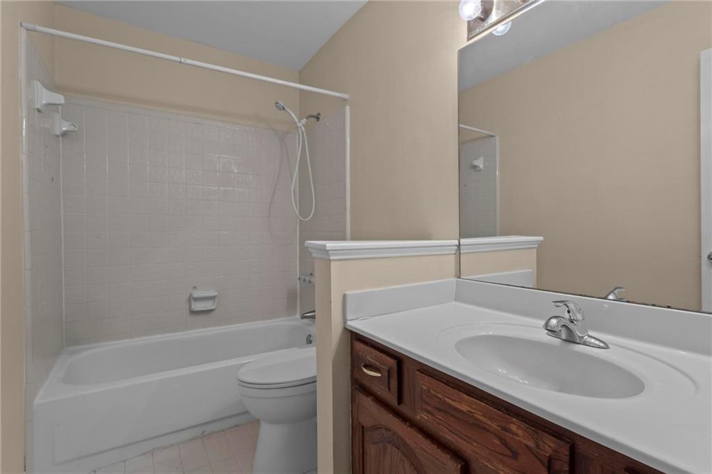 573 Salem Woods Drive Se Property Photo 16