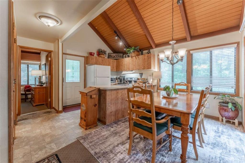 135 Wolfscratch Drive Property Photo 10