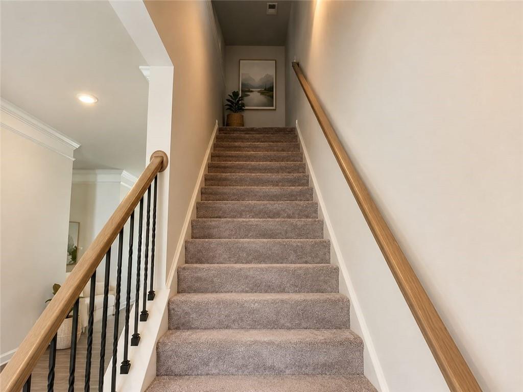 425 Perth Drive Property Photo 25