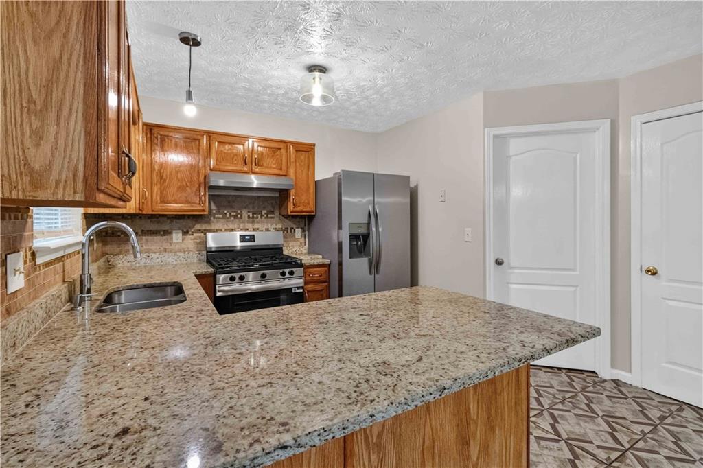 3011 Fields Drive Property Photo 6