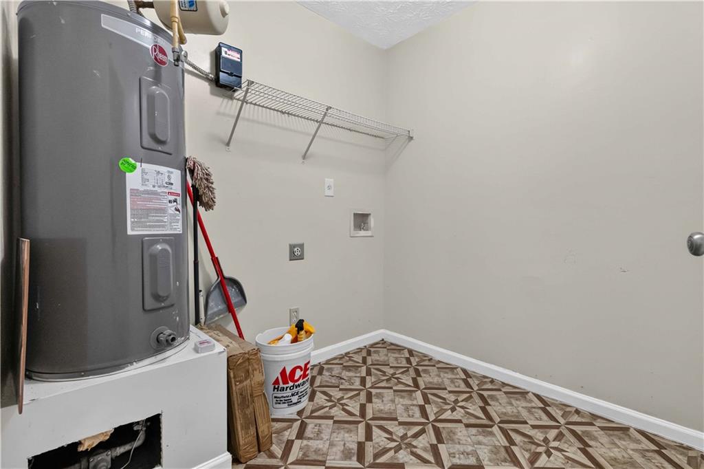 3011 Fields Drive Property Photo 9