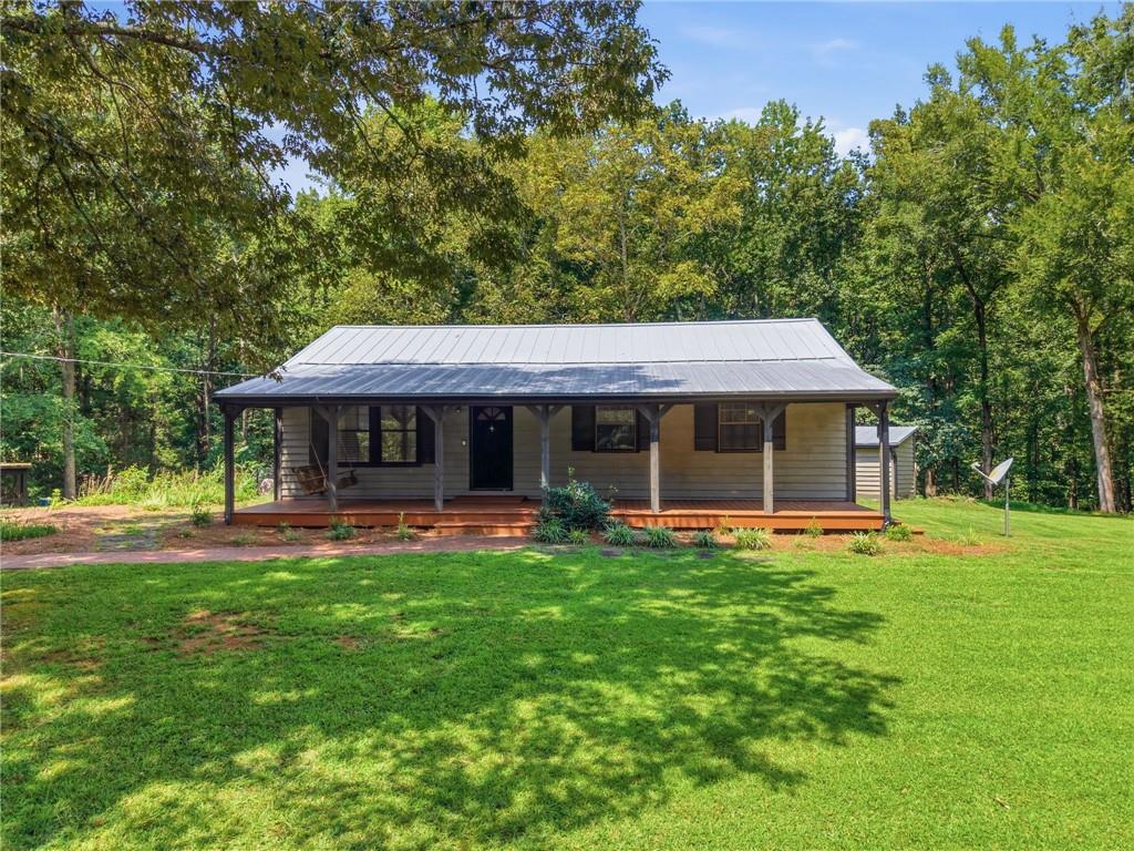 736 Wolfskin Road Property Photo 1