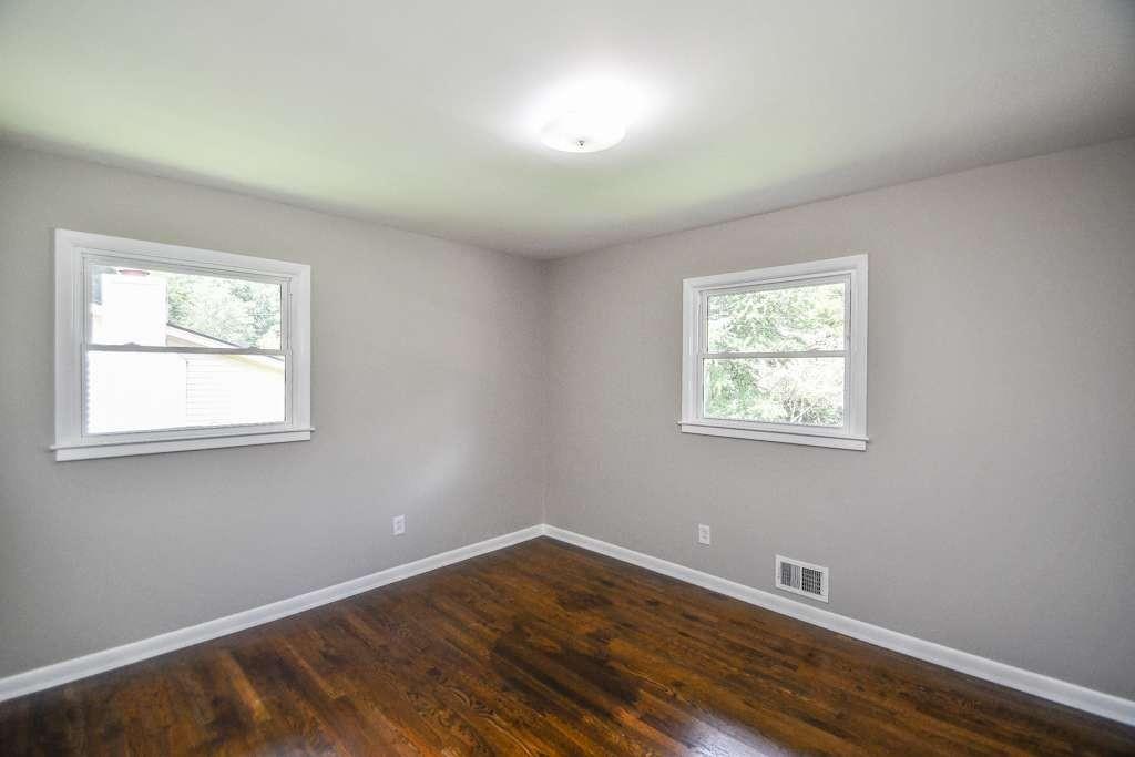 105 Elaine Terrace Property Photo 10