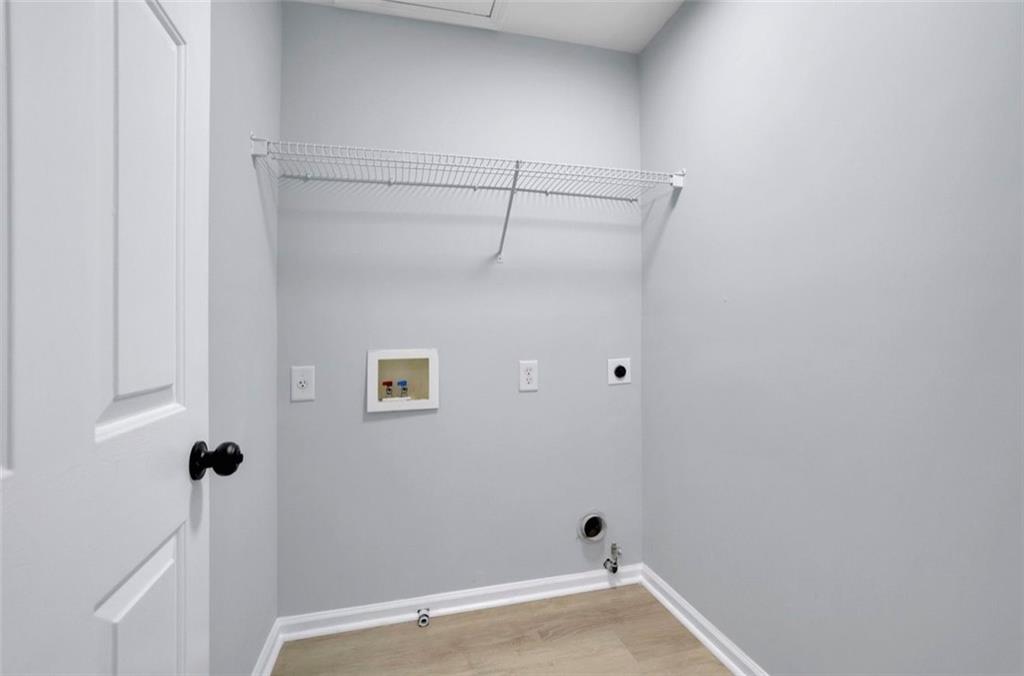 552 Glen Level Circle Property Photo 27