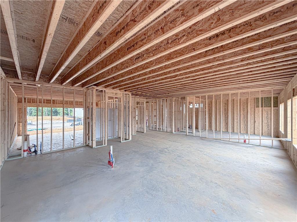 112 Stonecreek Avenue Property Photo 8