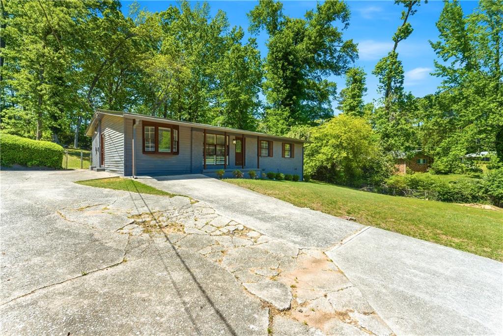 2725 Shoreland Drive Sw Property Photo 3