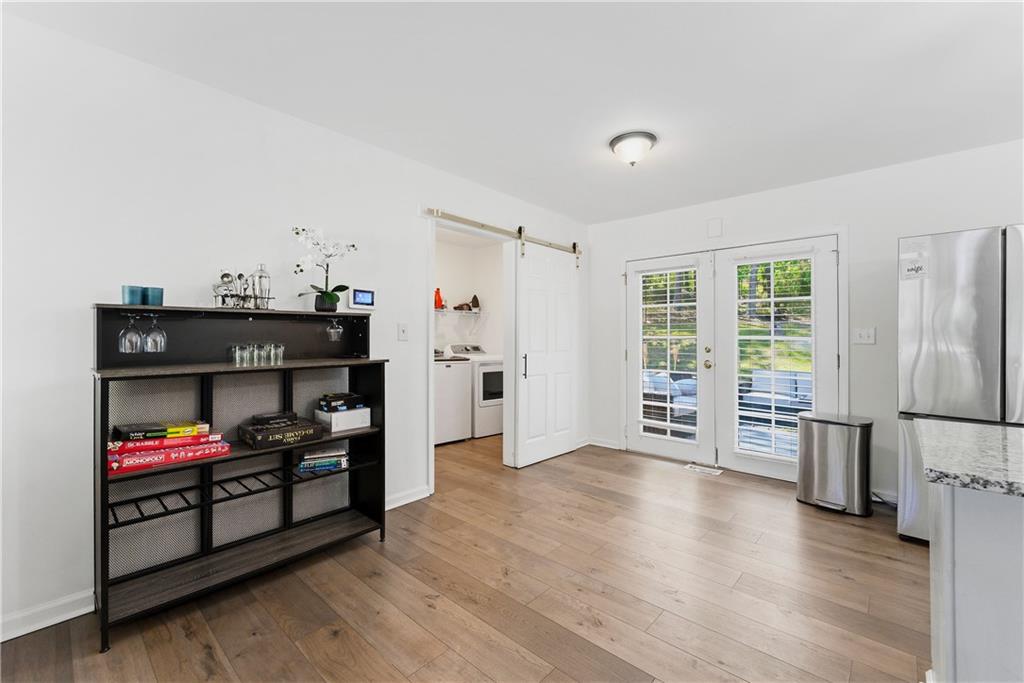 2725 Shoreland Drive Sw Property Photo 7