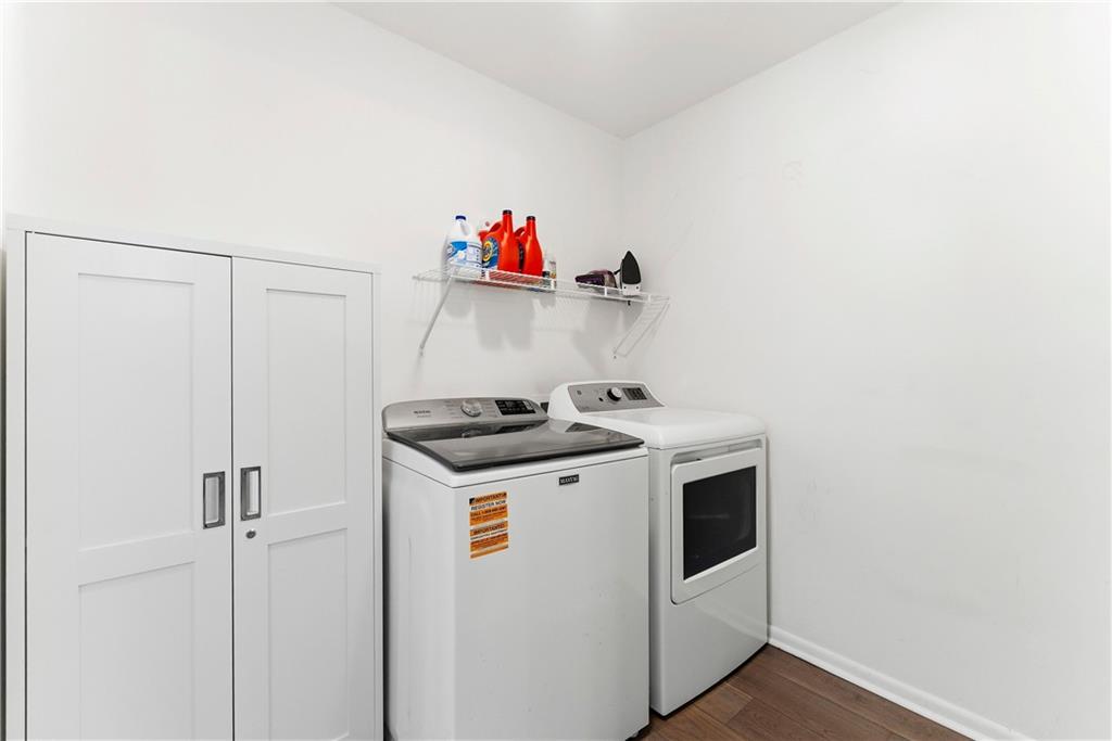2725 Shoreland Drive Sw Property Photo 9