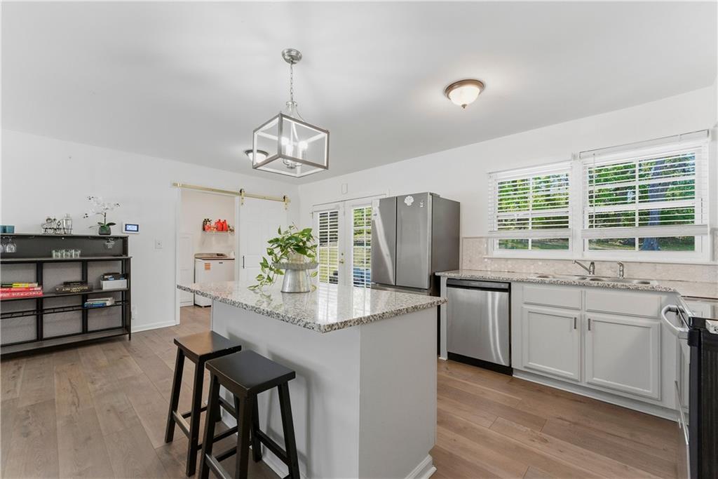 2725 Shoreland Drive Sw Property Photo 15