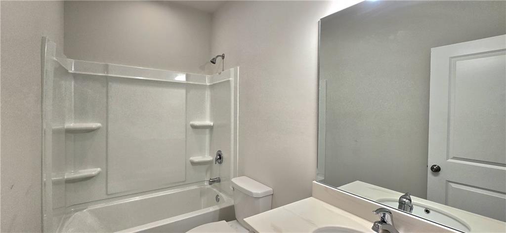3608 Hidden Valley Circle Property Photo 4