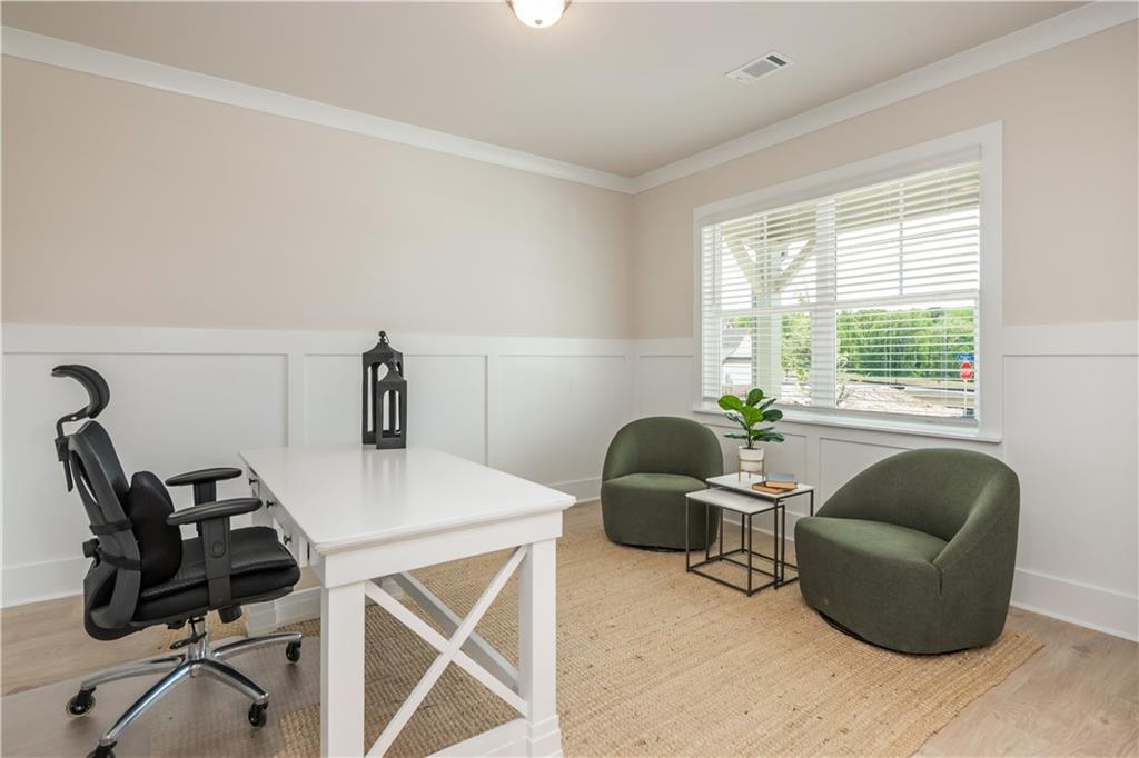 5587 Overview Drive Property Photo 5