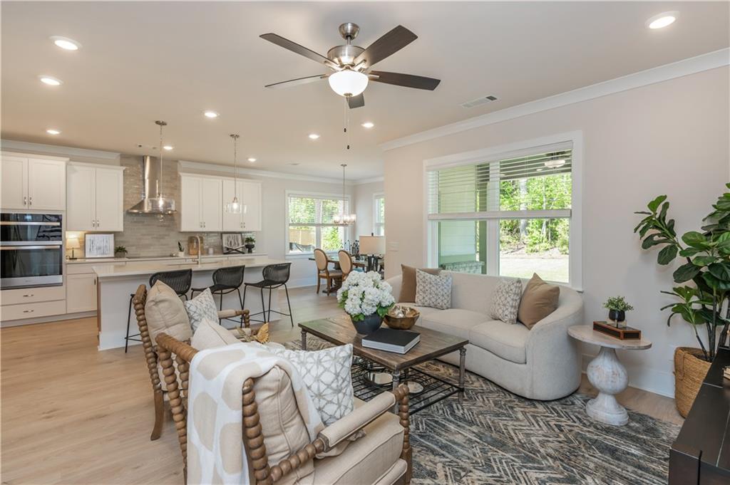 5587 Overview Drive Property Photo 8