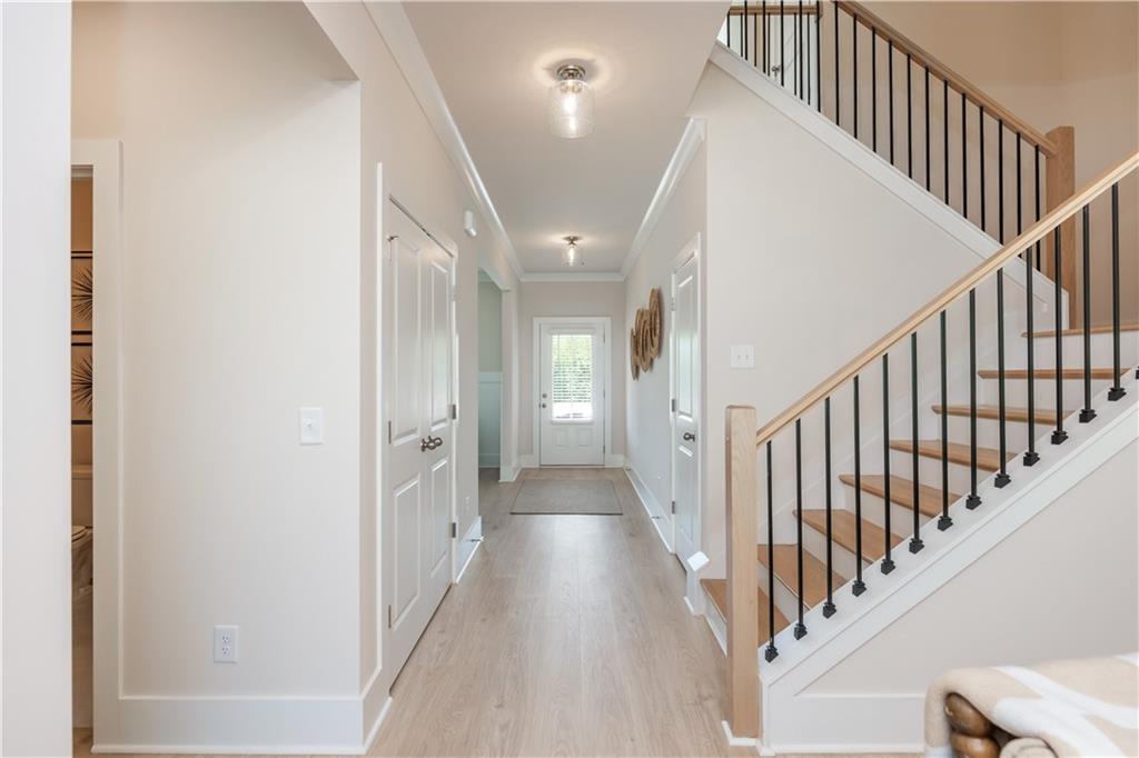 5587 Overview Drive Property Photo 25