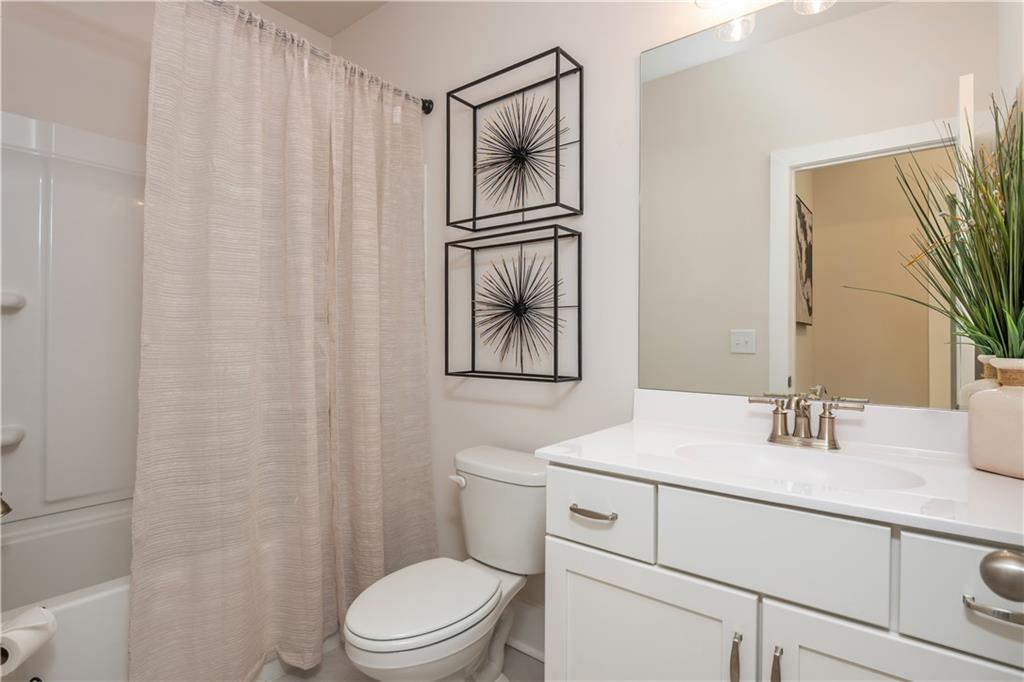 5587 Overview Drive Property Photo 26