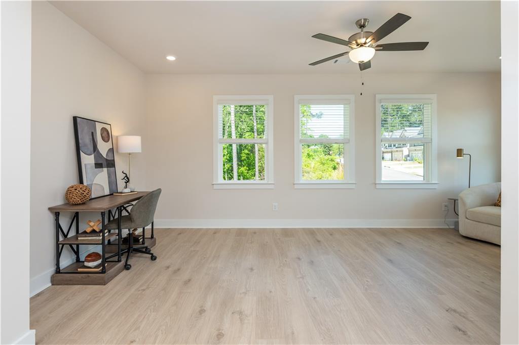 5587 Overview Drive Property Photo 30