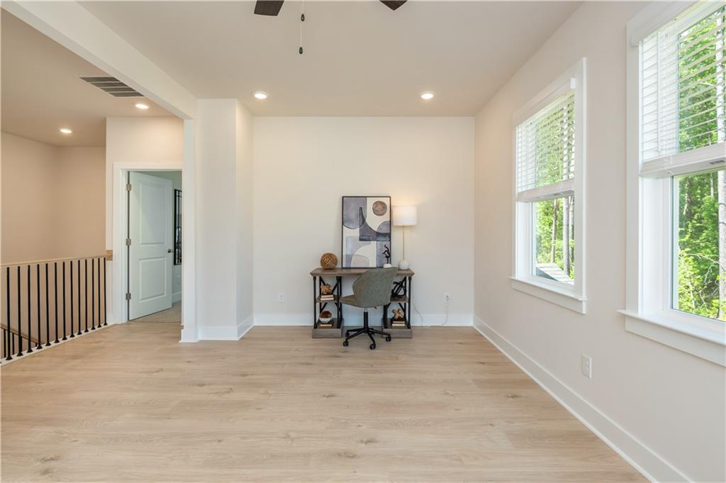 5587 Overview Drive Property Photo 33