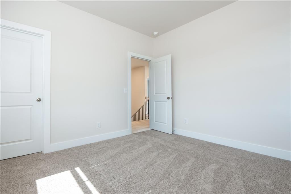 5587 Overview Drive Property Photo 39