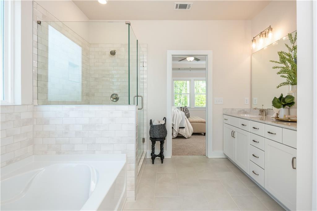 5587 Overview Drive Property Photo 52