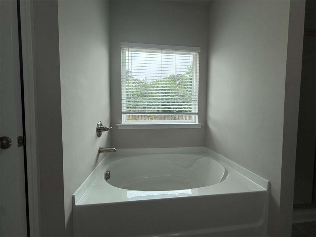 1521 Winding Ridge Trl Property Photo 15