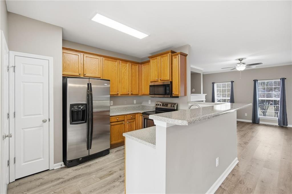 4830 Liberty Plaza Property Photo 6