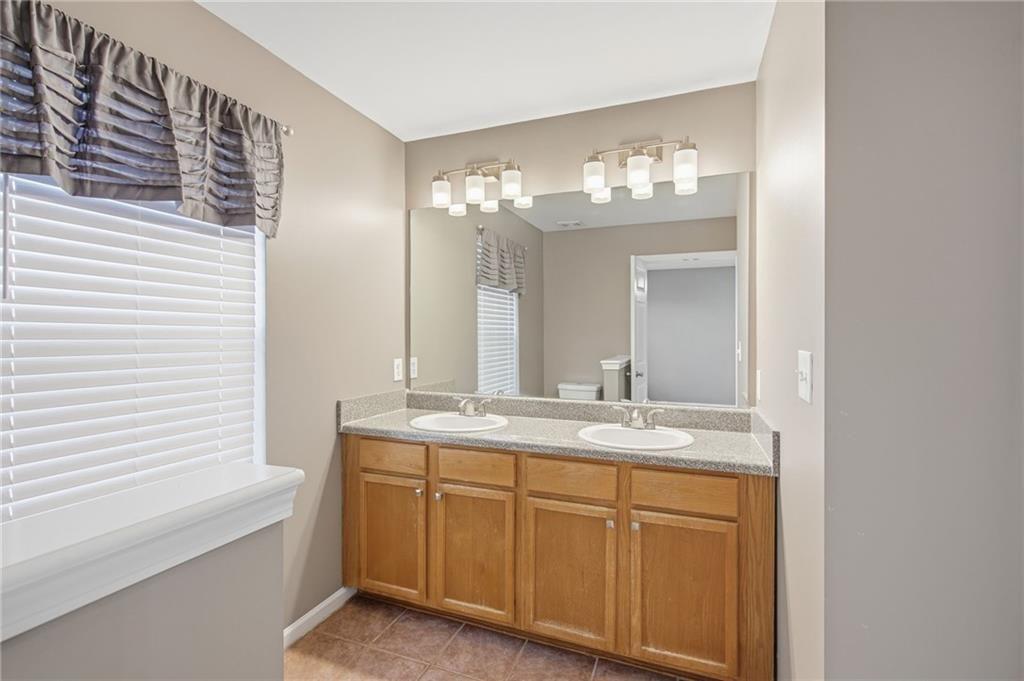 4830 Liberty Plaza Property Photo 14