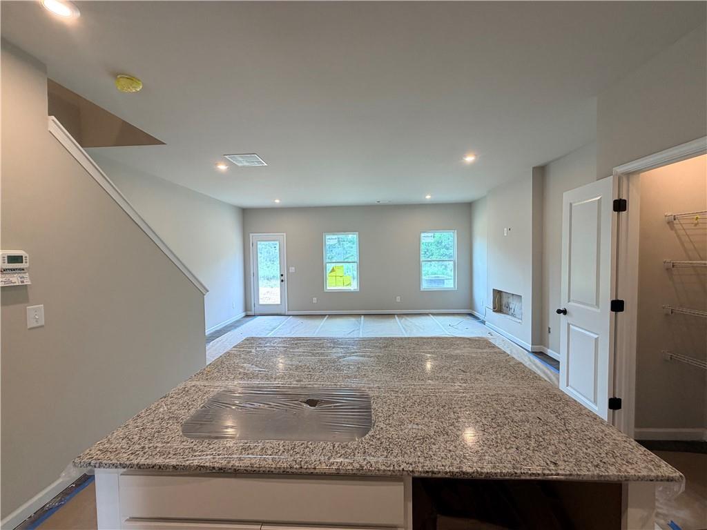 327 Rolling Green Road Property Photo 2