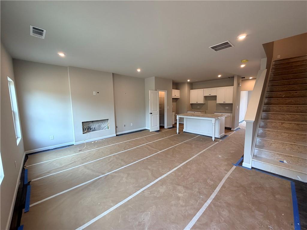 327 Rolling Green Road Property Photo 3