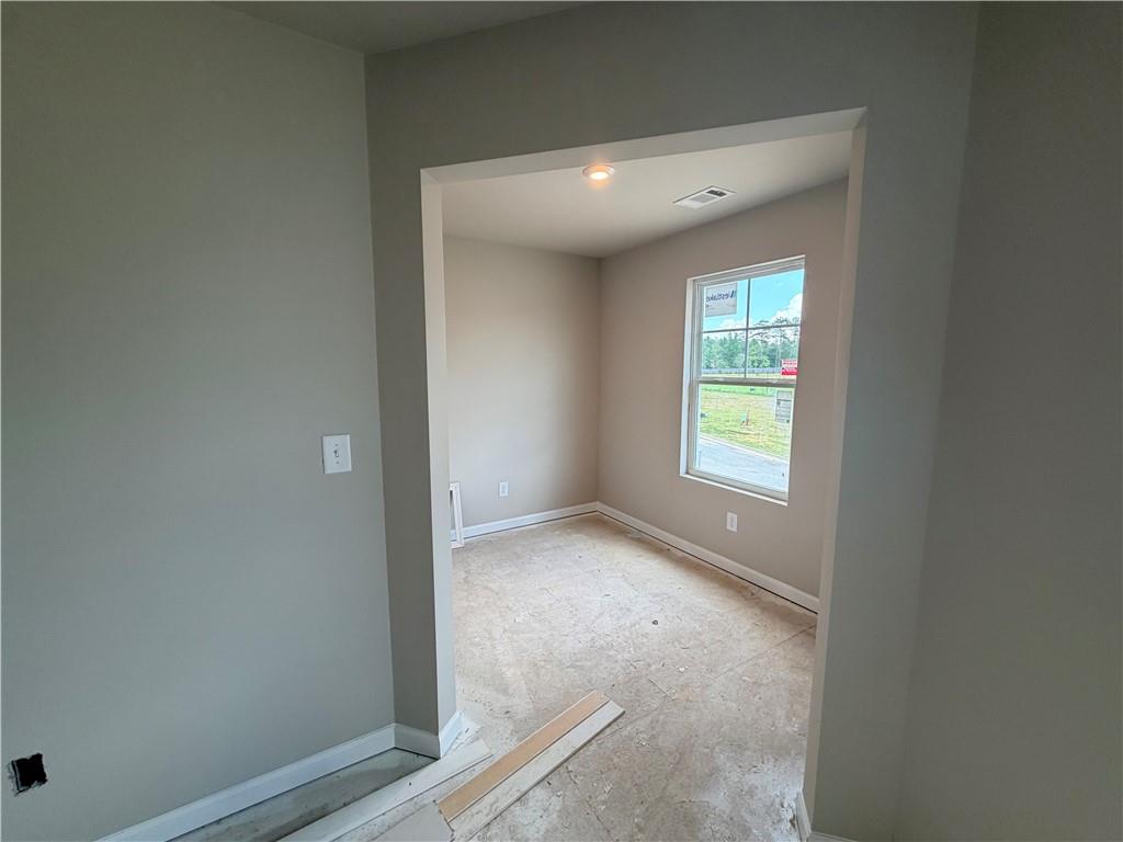 327 Rolling Green Road Property Photo 6