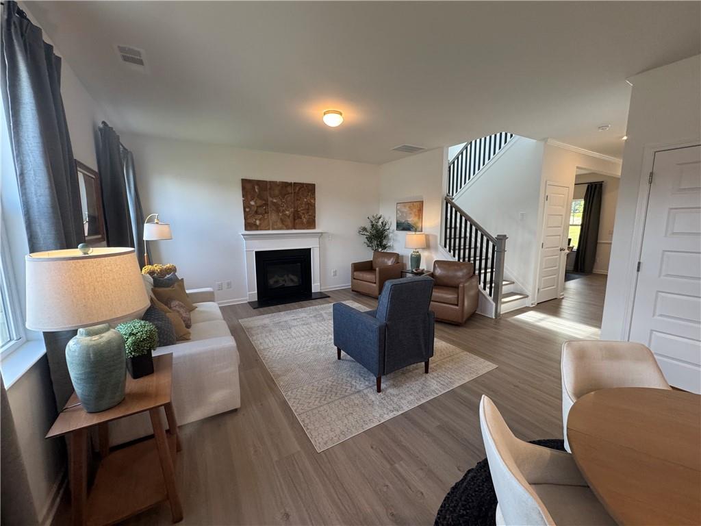 349 Bloomfield Circle Property Photo 4