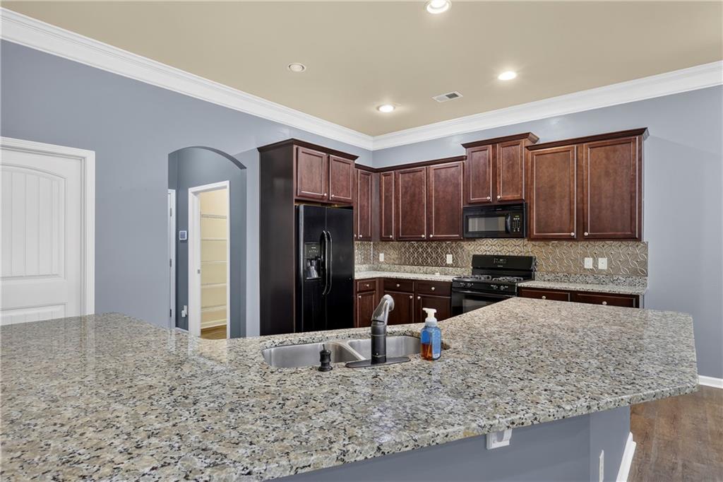 21 Copeland Lane Property Photo 8
