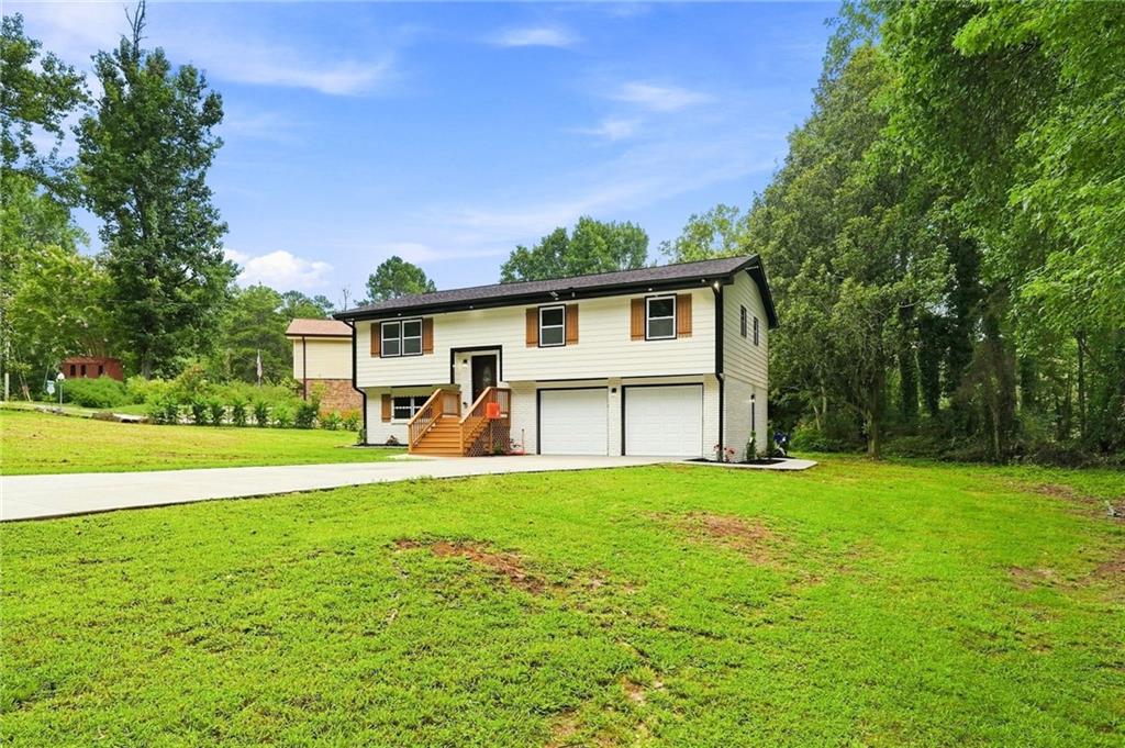5827 Christopher Lane Property Photo 4